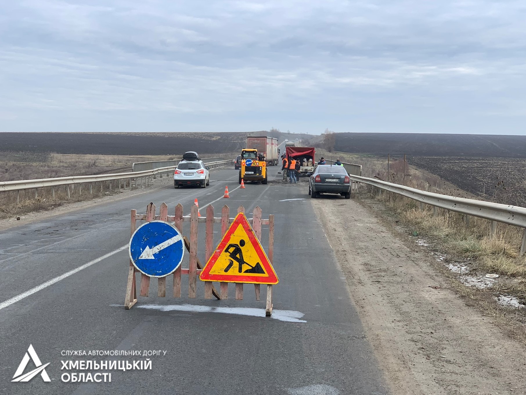Аварійну ямковість ліквідують на дорогах Кам’янеччини